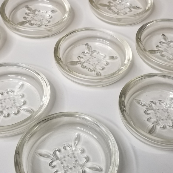 MCM Sovereign House 8 Fleur De Lis‎ Coaster Serving Set With Gold Wire Ra… - Picture 7 of 11